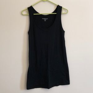 Bundle of 2 Maternity Tanks